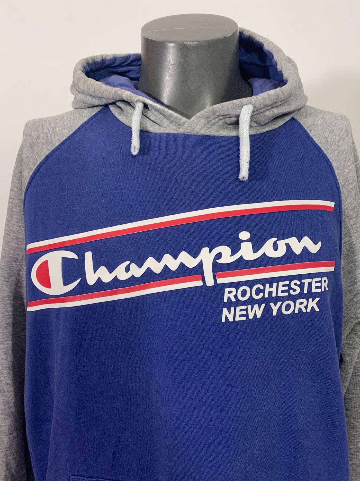 Champion Logo Hoodie "Rochester New York" Gr. XL